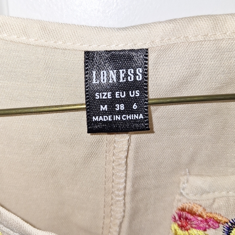 A Loness Midi dress in size 6. Pre-loved in great condition. Boho, hippie chic - Picture 2 of 5